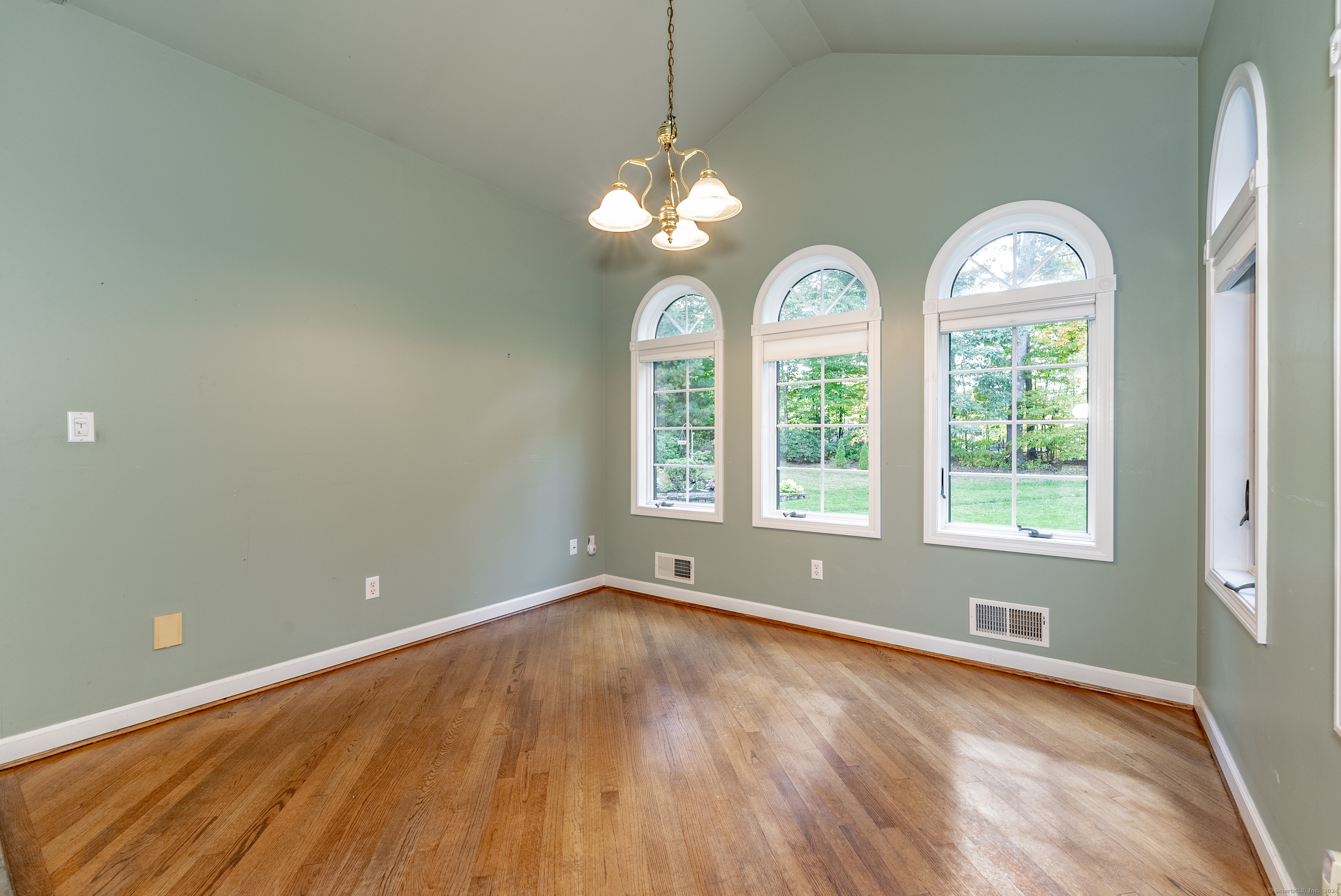 93 Cold Spring Lane