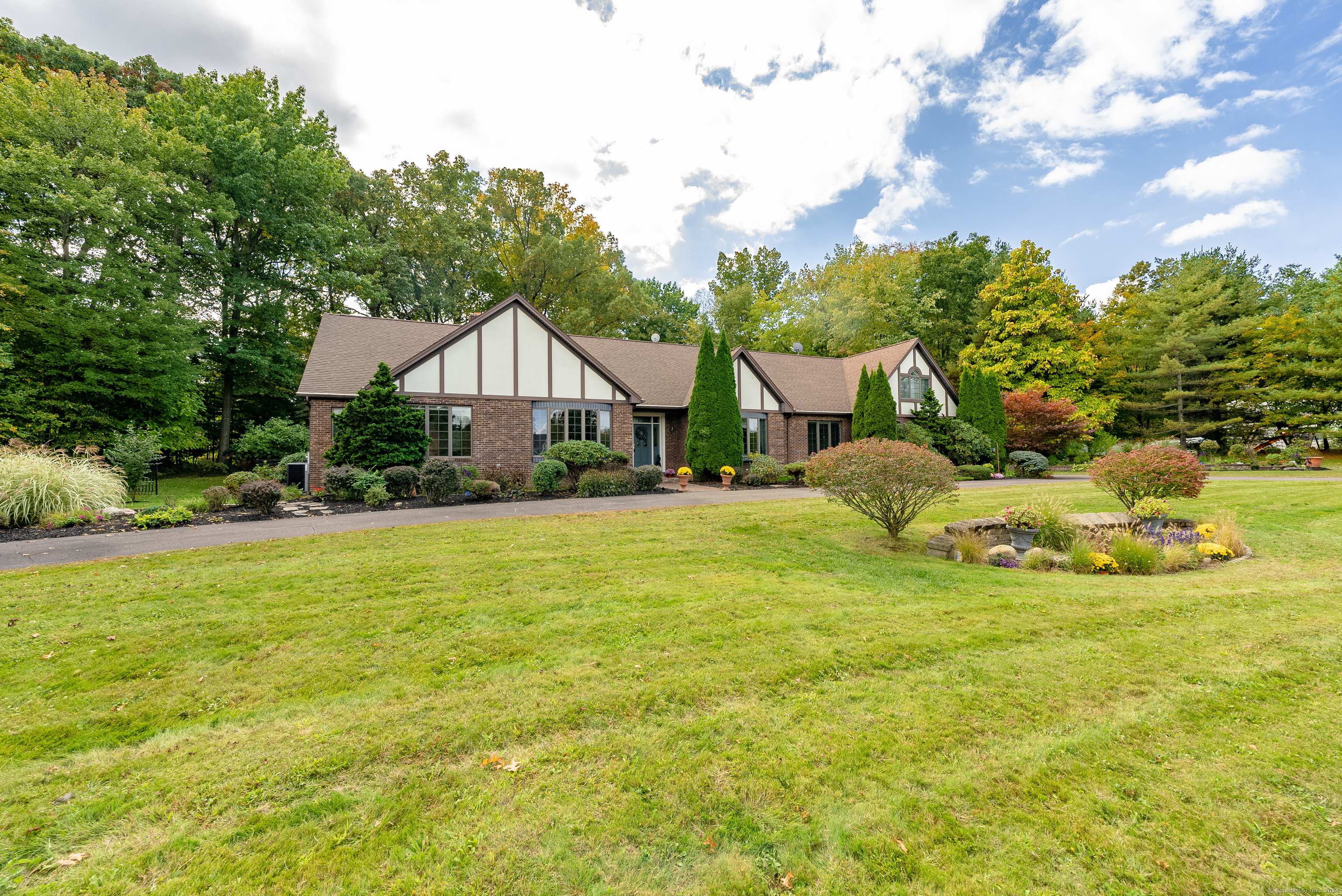 93 Cold Spring Lane
