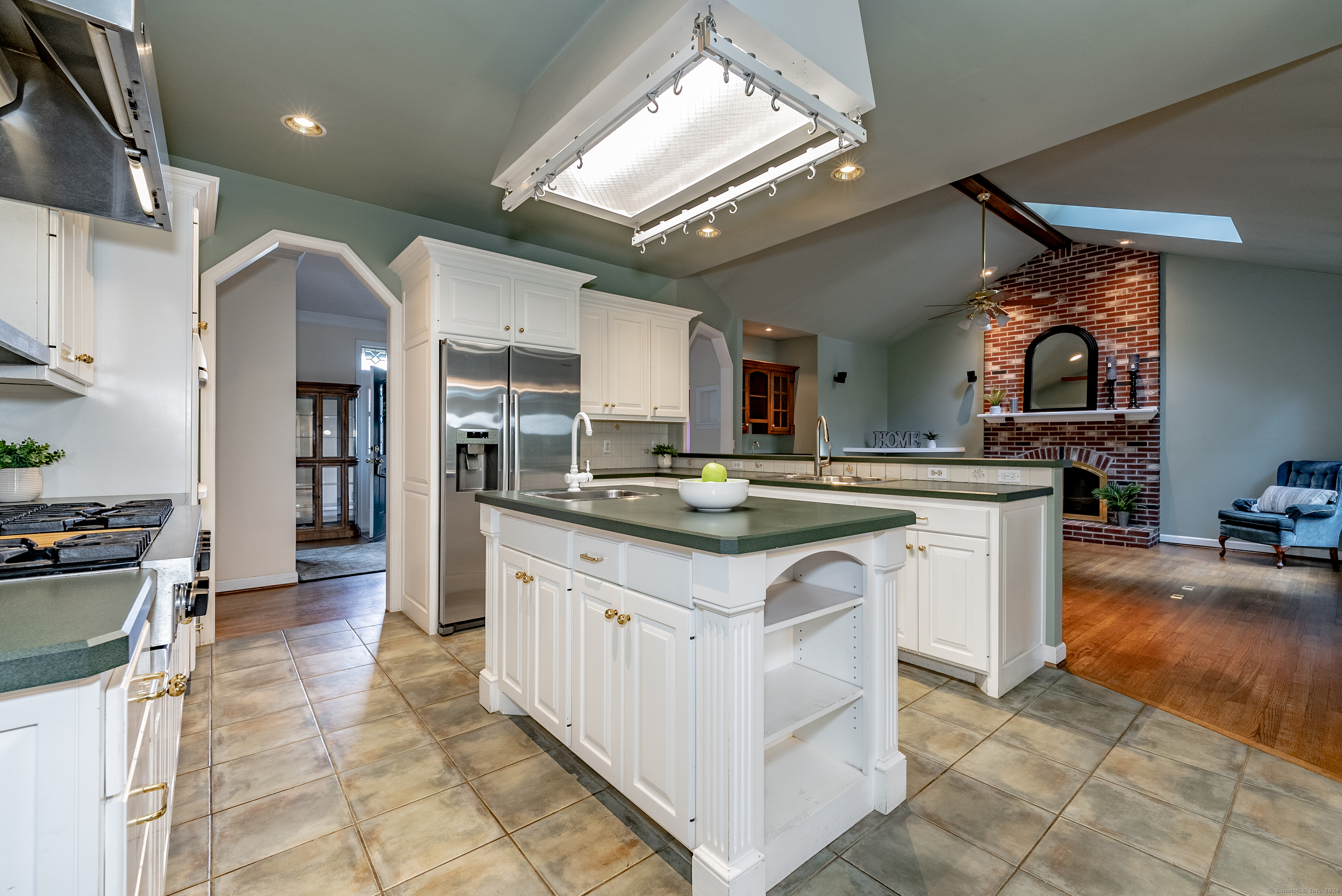 93 Cold Spring Lane