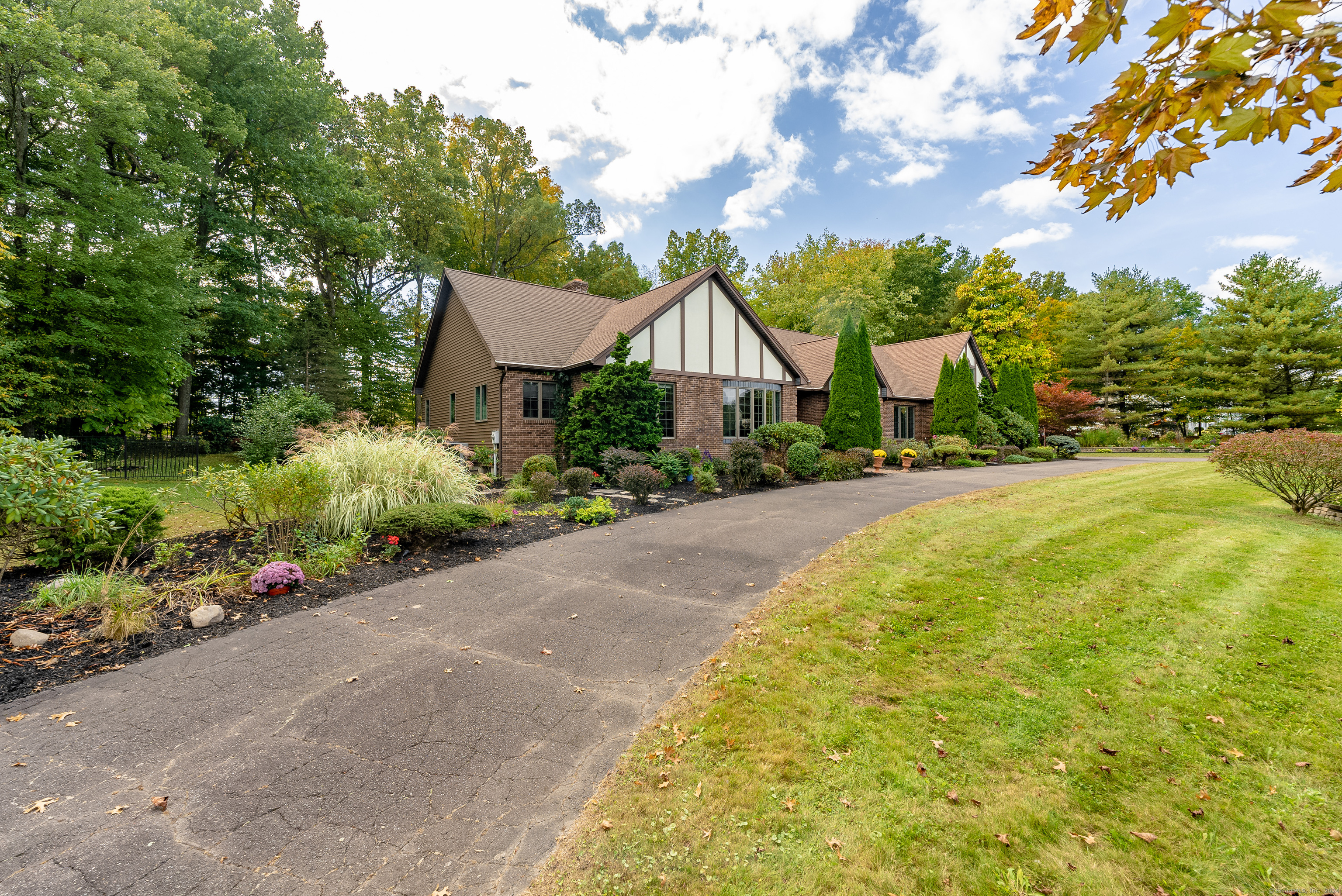 93 Cold Spring Lane