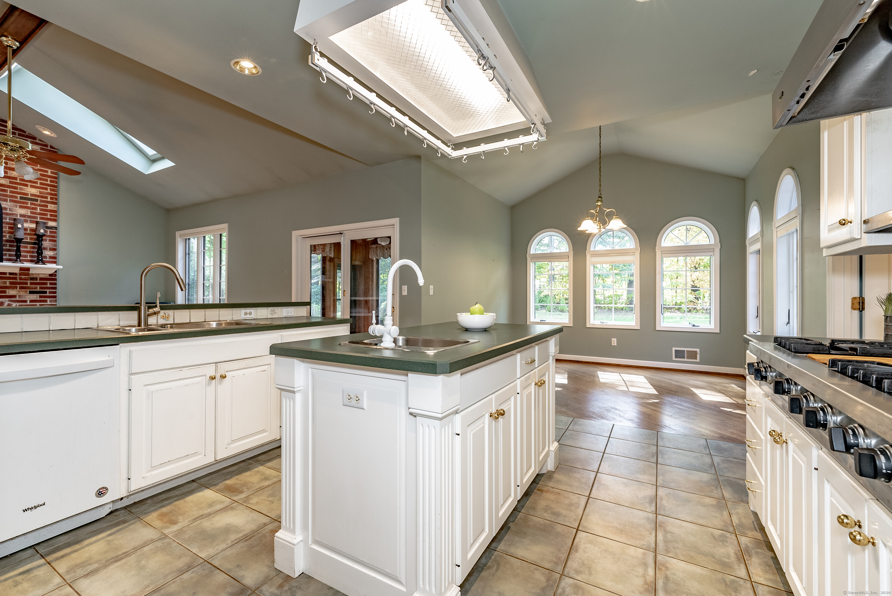 93 Cold Spring Lane