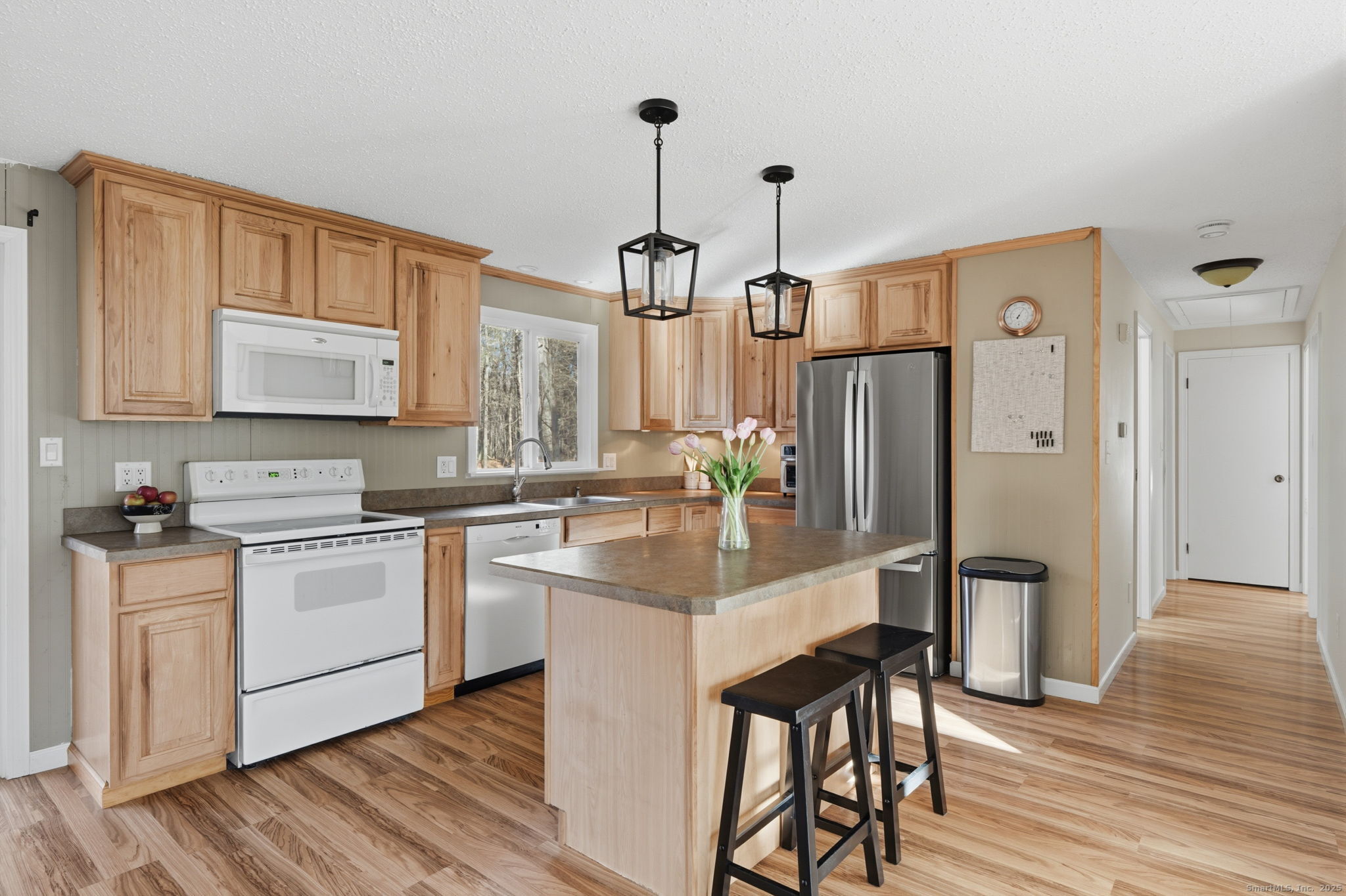 415 Tolland Turnpike