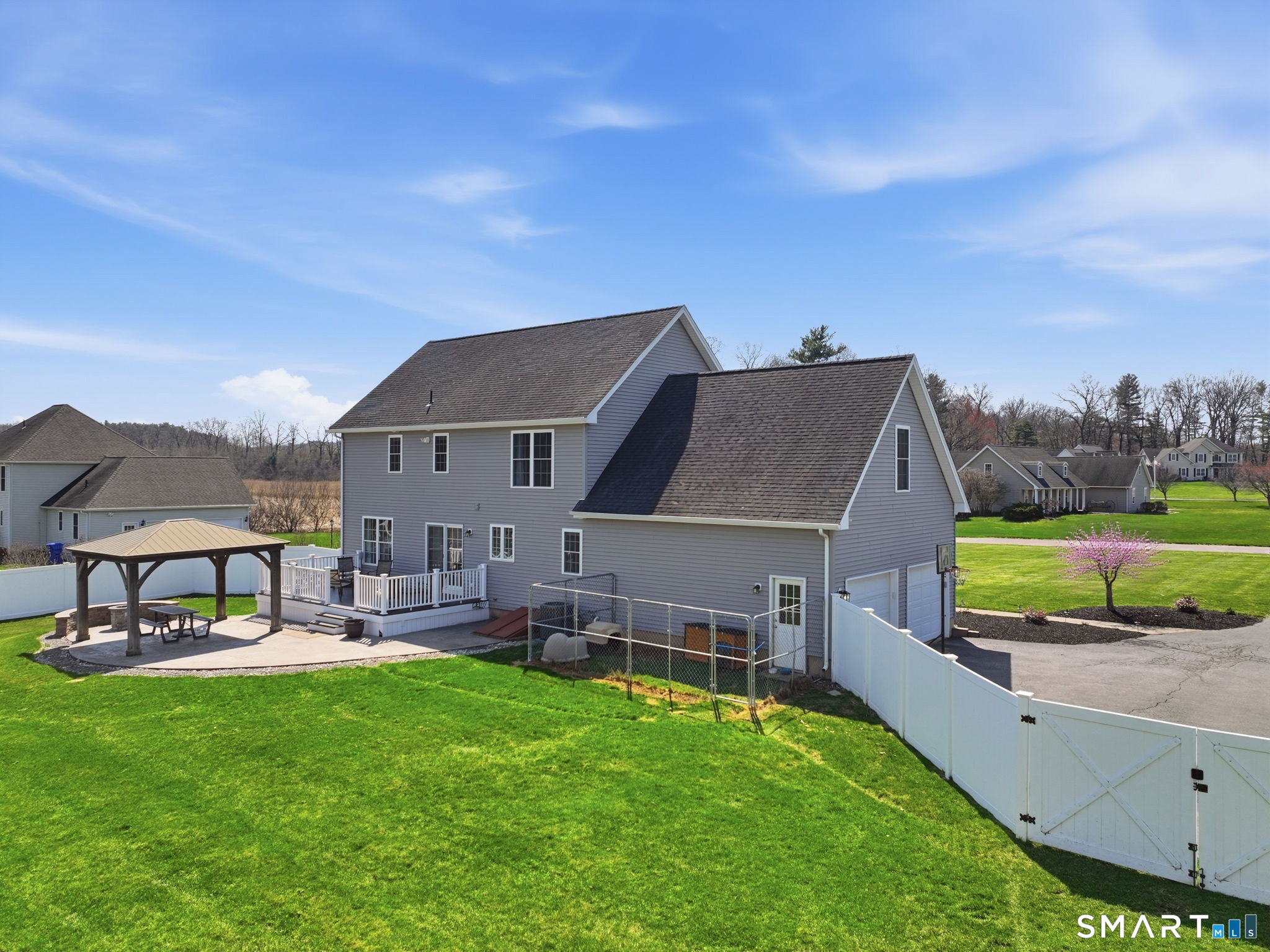 5 Hemlock Drive