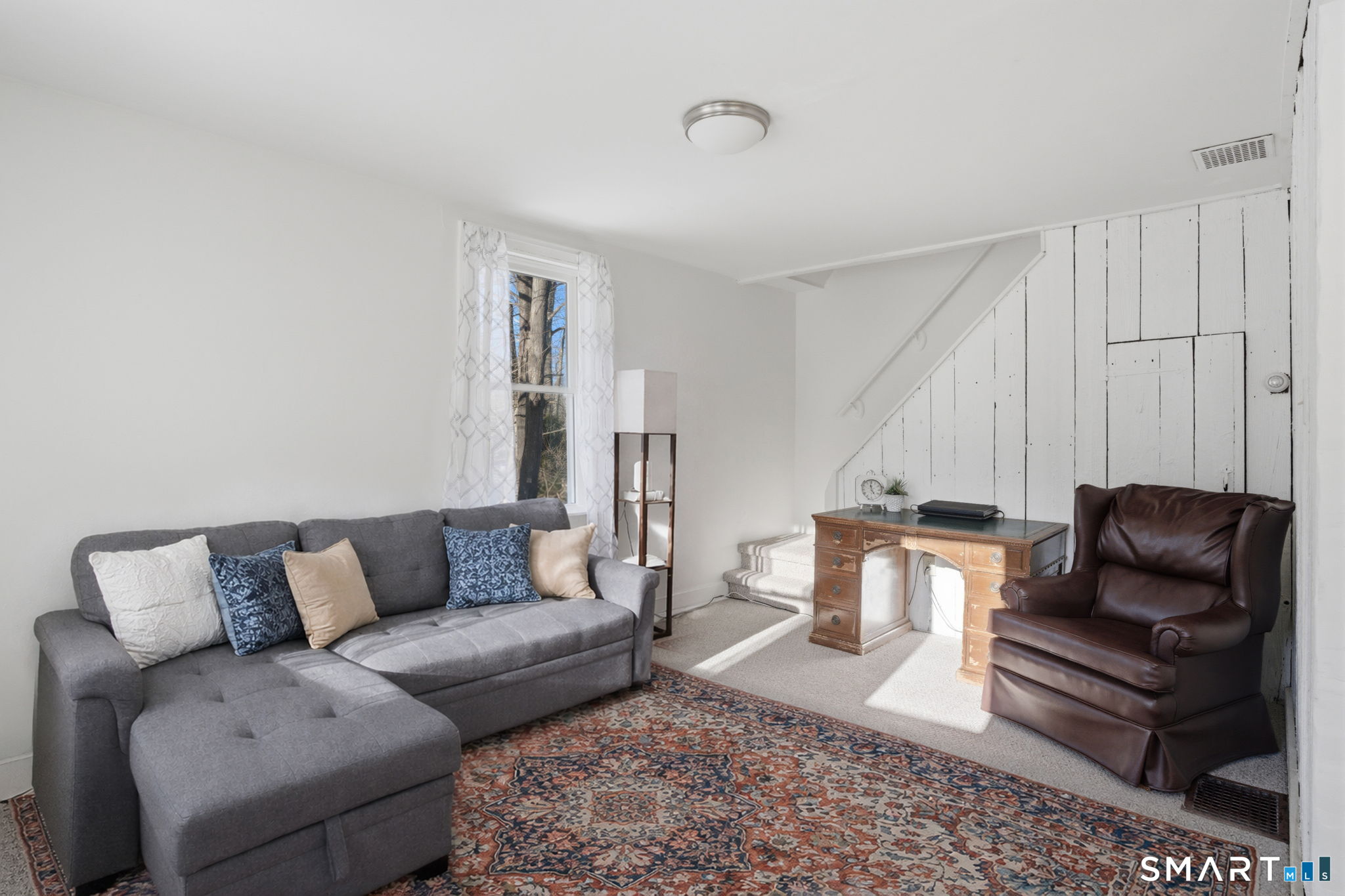 380 North Granby Road