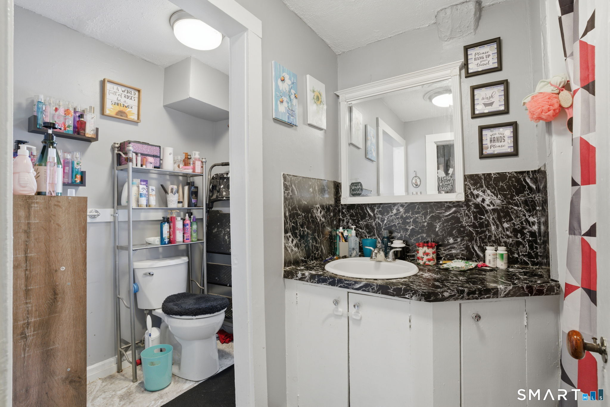 380 North Granby Road