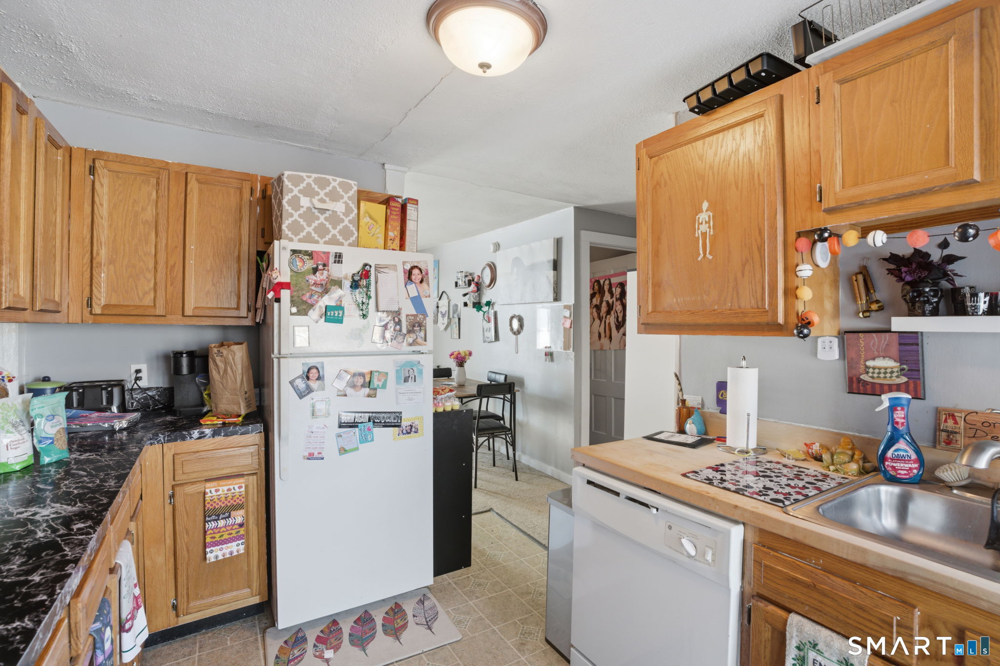 380 North Granby Road