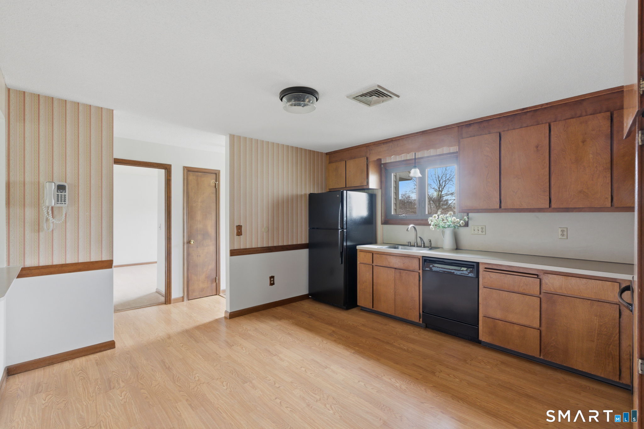 1301 Summer Hill Drive 1301