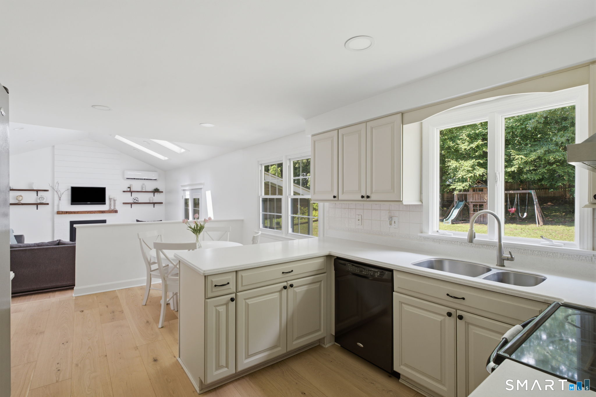 61 Broadleaf Circle