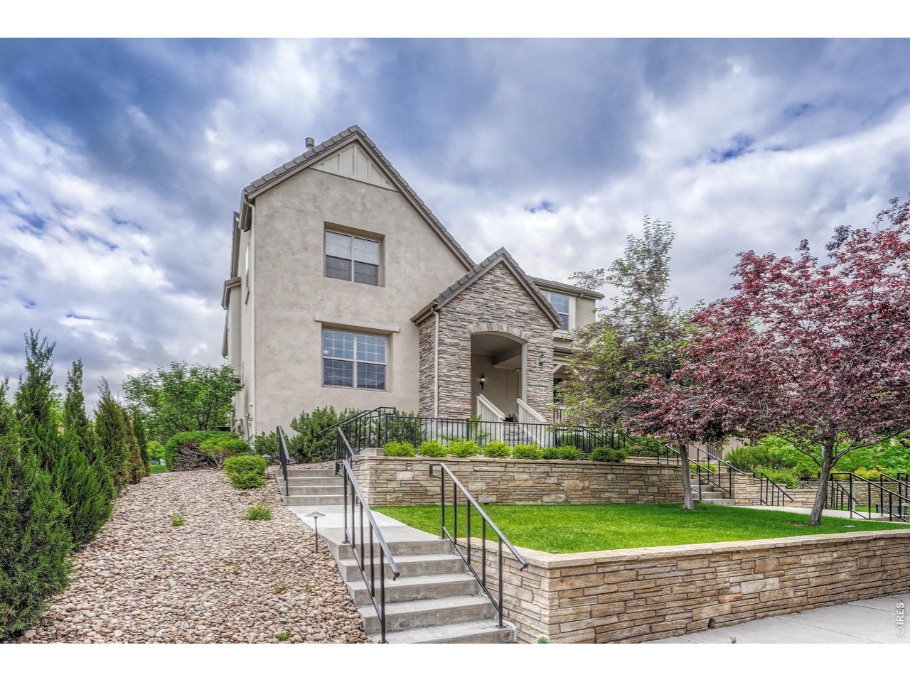 10360 Bluffmont Dr