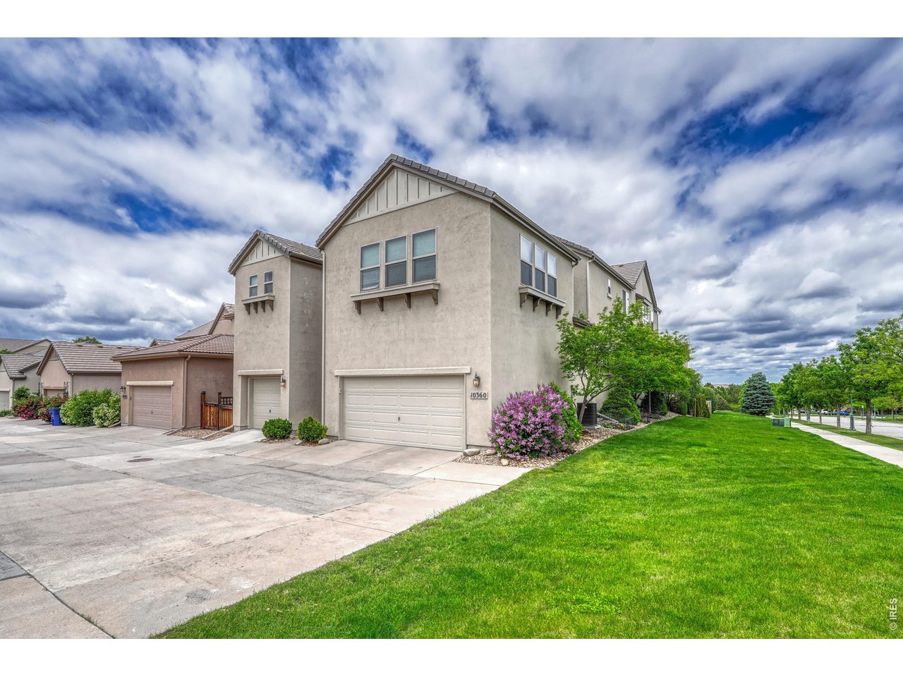 10360 Bluffmont Dr