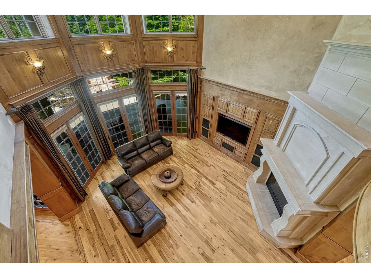4320 E Linden Cir