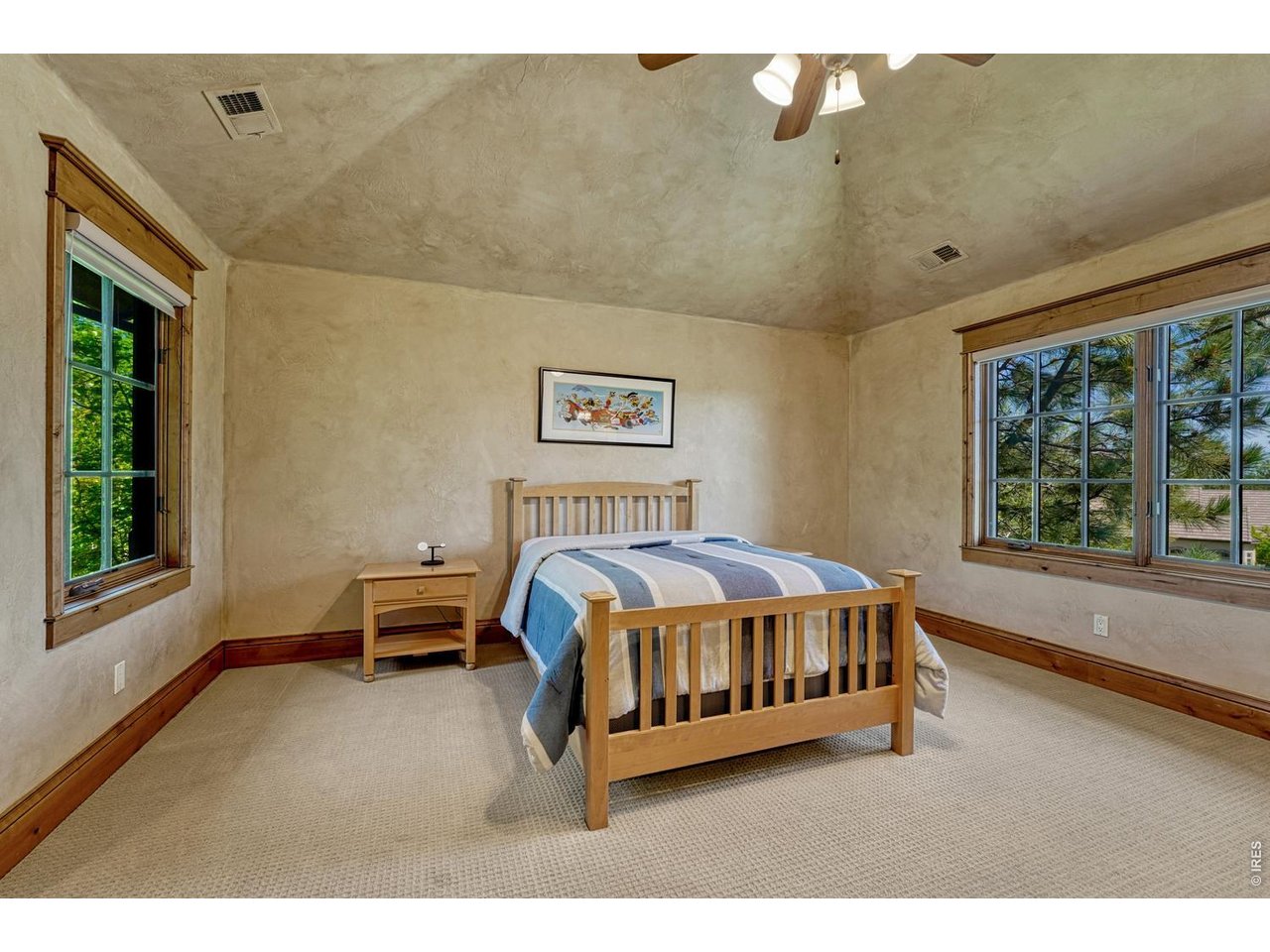 4320 E Linden Cir