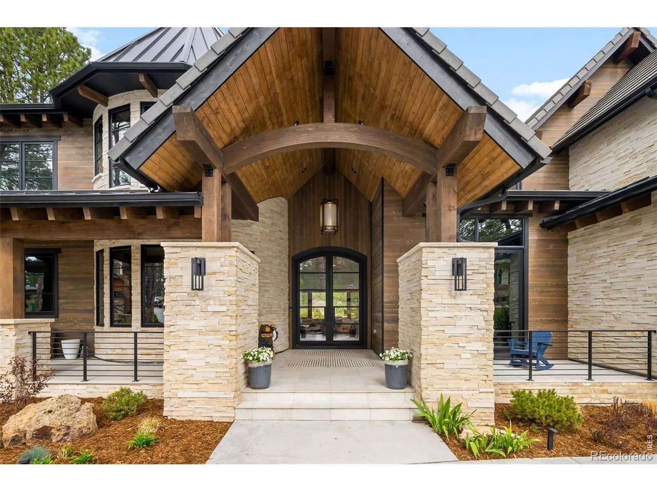 1151 Country Club Pkwy