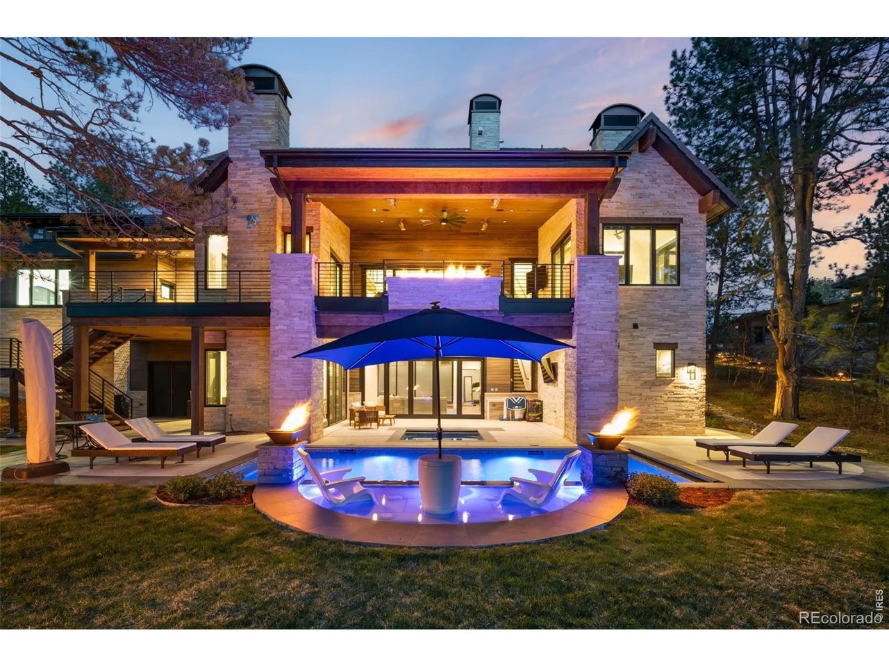 1151 Country Club Pkwy
