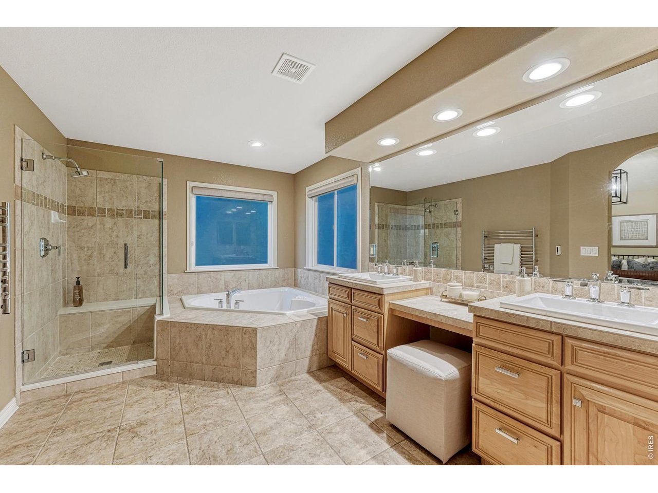9615 Aspen Hill Cir