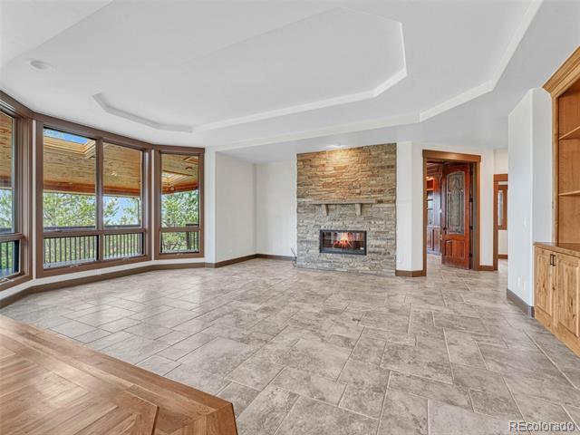10007 Oak Tree Court
