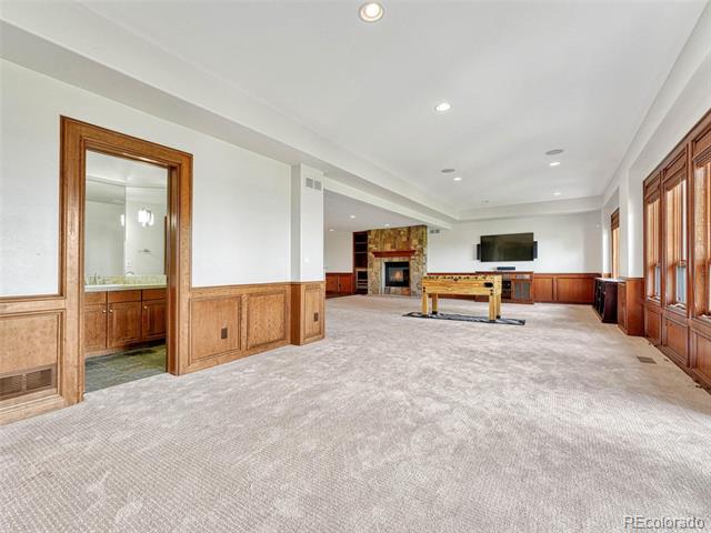 10007 Oak Tree Court