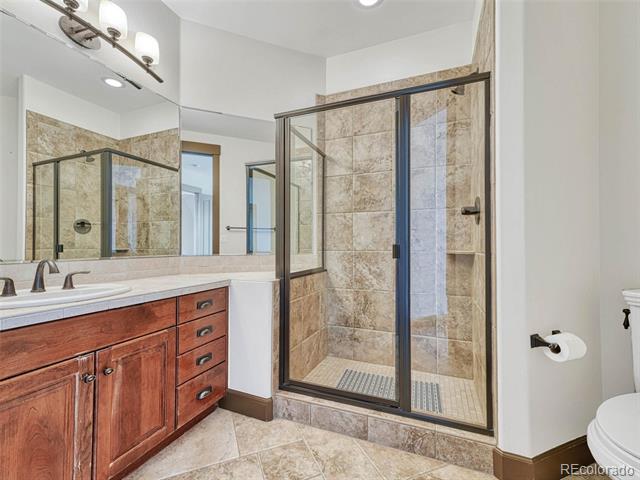 10007 Oak Tree Court