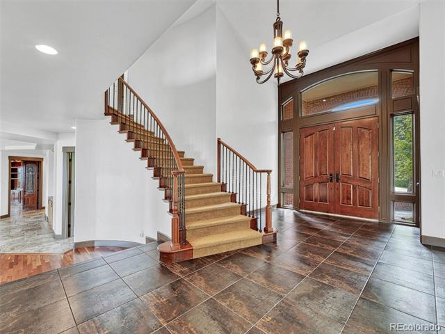 10007 Oak Tree Court