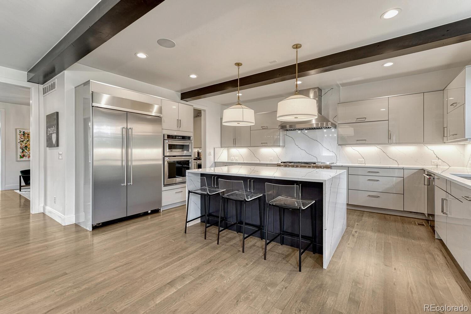 9486 E Winding Hill Avenue