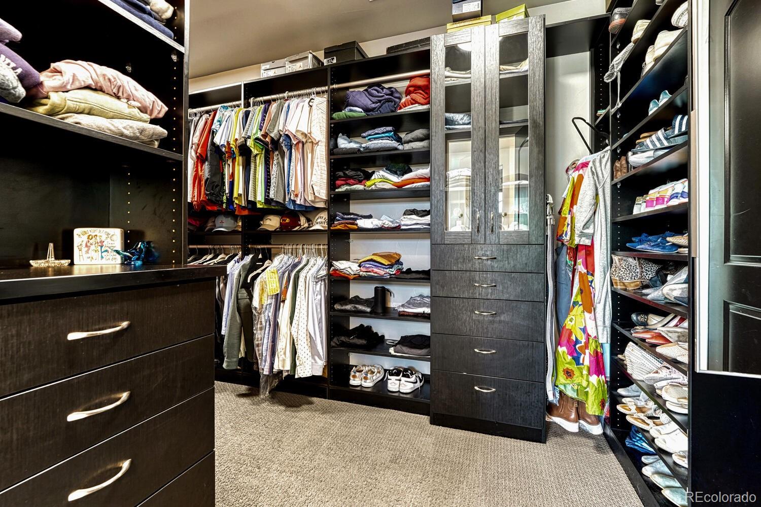 9486 E Winding Hill Avenue