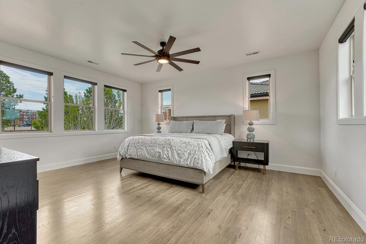 9486 E Winding Hill Avenue