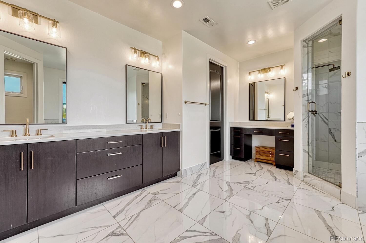 9486 E Winding Hill Avenue