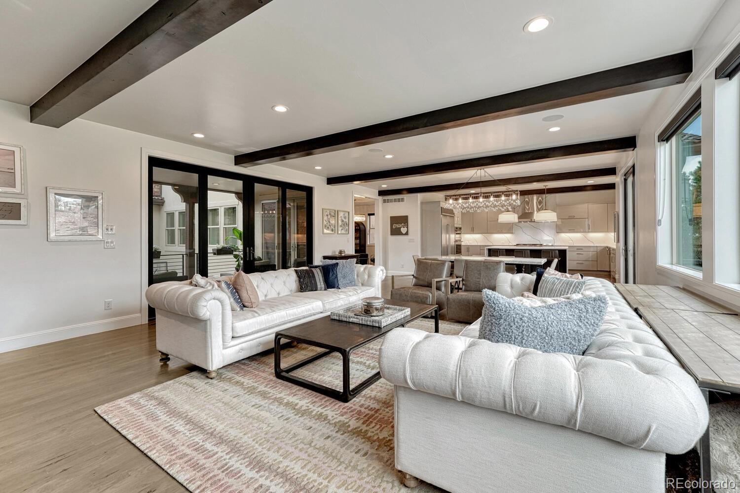 9486 E Winding Hill Avenue