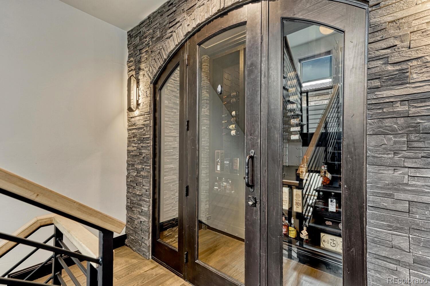 9486 E Winding Hill Avenue