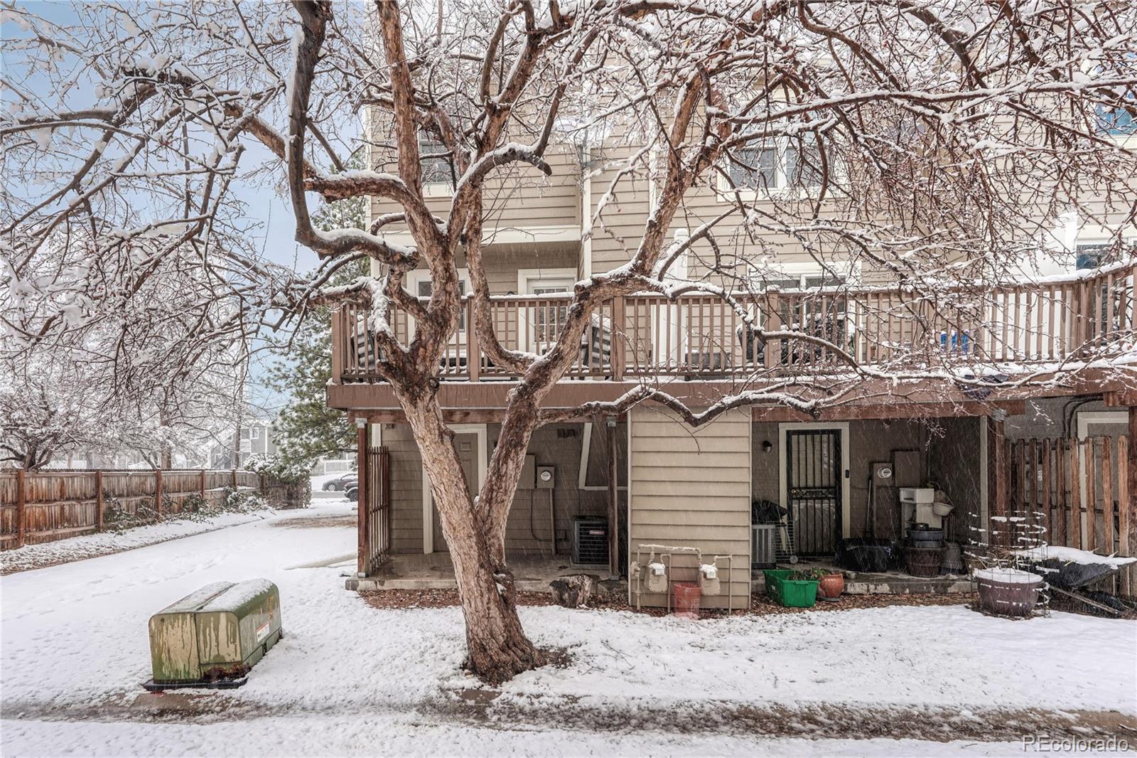 1811 S Quebec Way Unit: 1