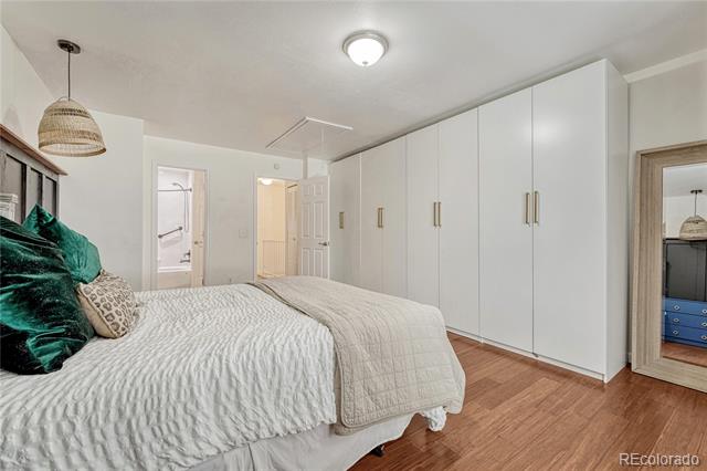 1811 S Quebec Way Unit: 1