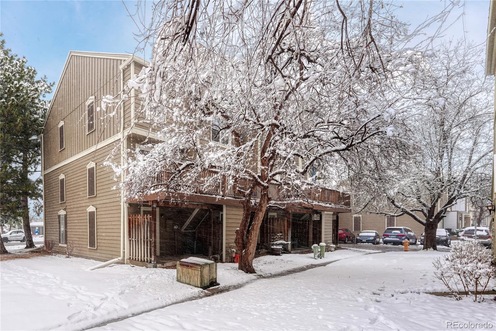 1811 S Quebec Way Unit: 1