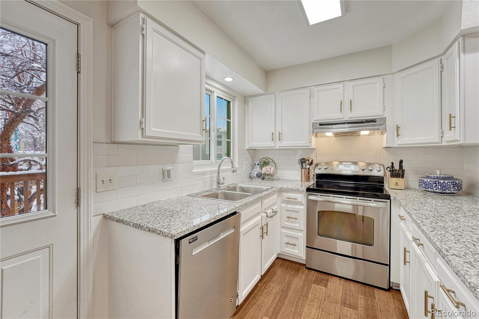 1811 S Quebec Way Unit: 1