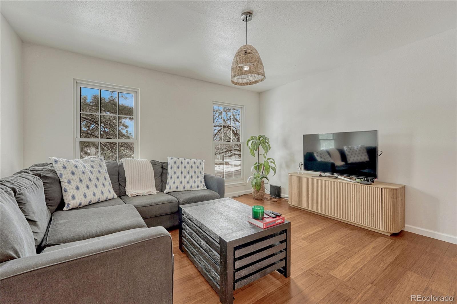 1811 S Quebec Way Unit: 1