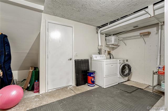 1811 S Quebec Way Unit: 1
