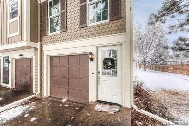 1811 S Quebec Way Unit: 1