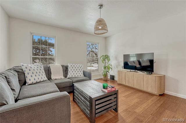 1811 S Quebec Way Unit: 1