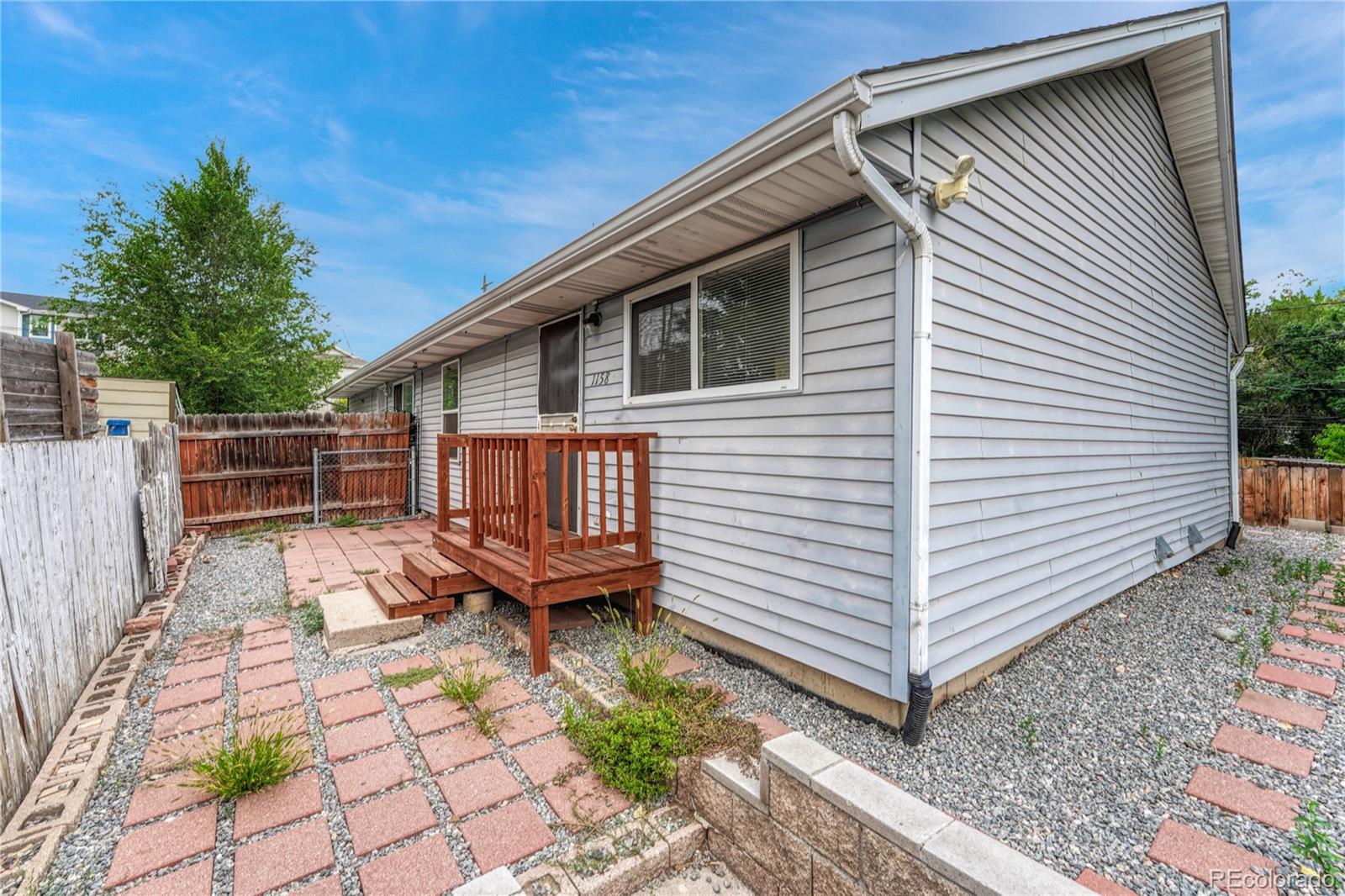 1158 S Navajo Street