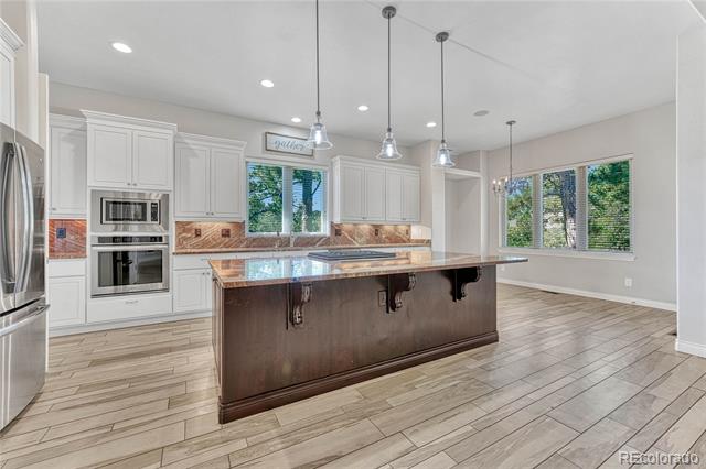 2483 Saddleback Drive