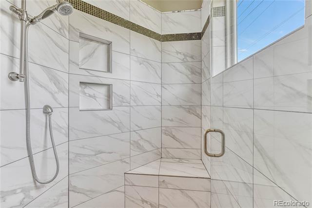 2483 Saddleback Drive