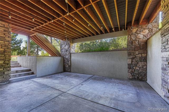 2483 Saddleback Drive