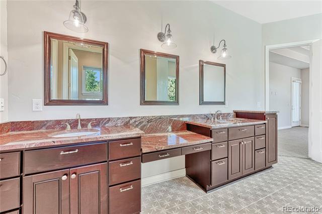 2483 Saddleback Drive