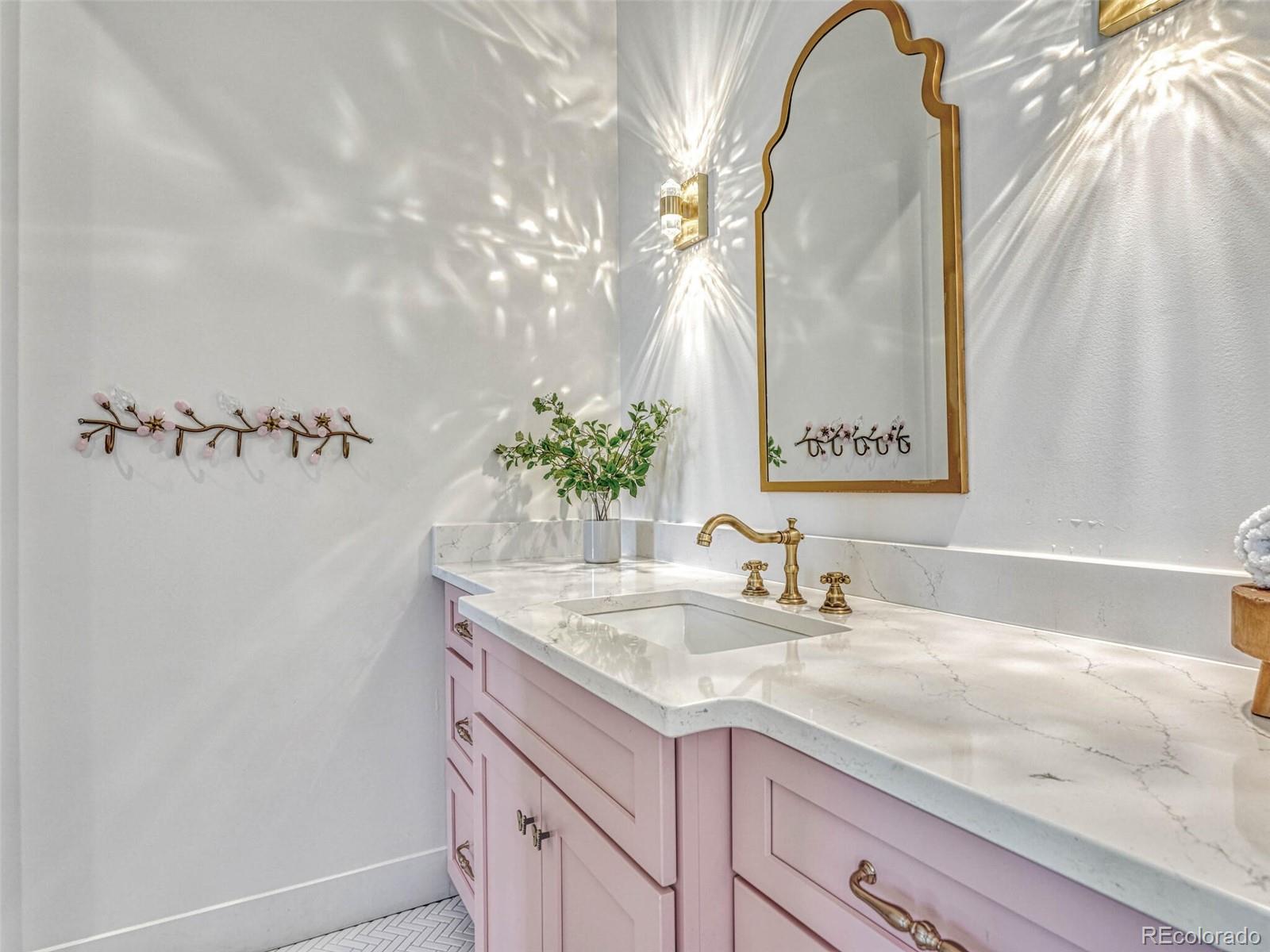 15155 E Pinewood Place