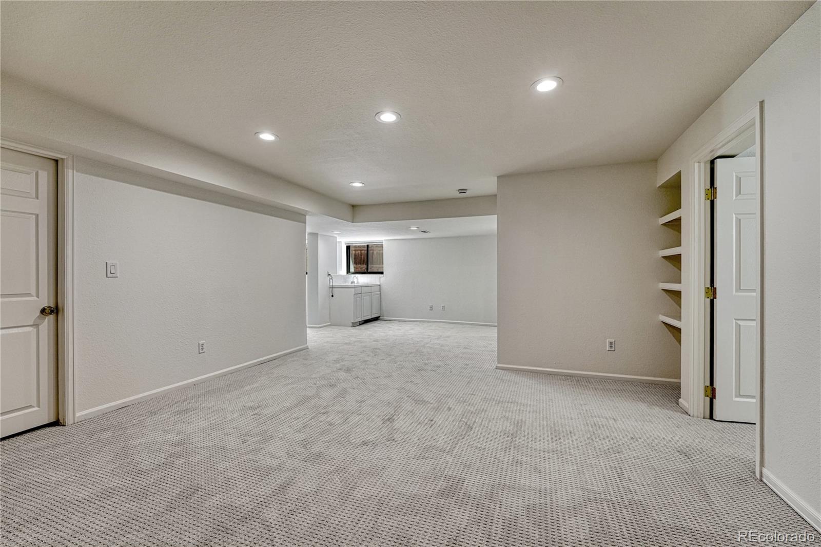 5672 S Hanover Way