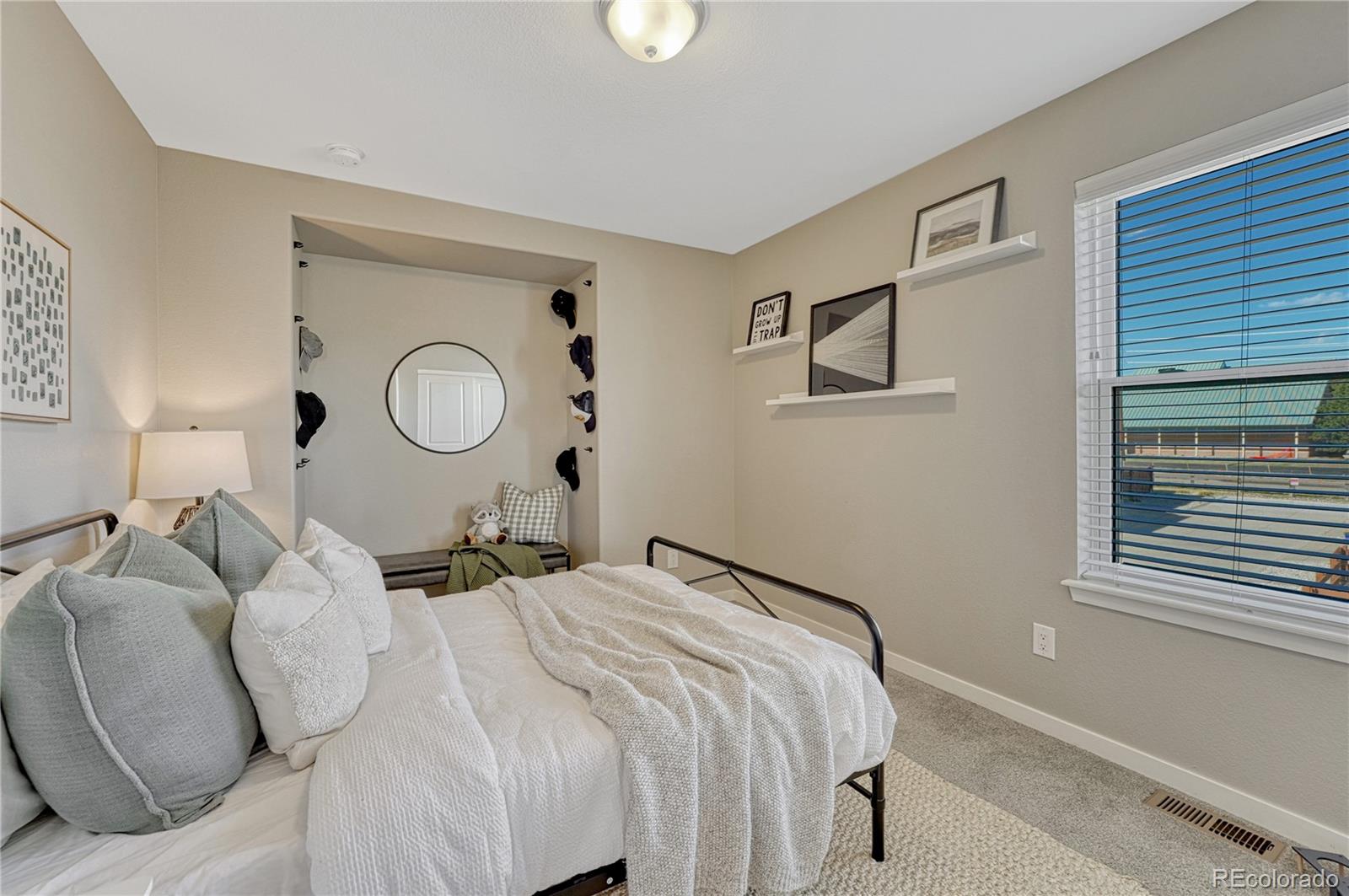 10122 Tall Oaks Street