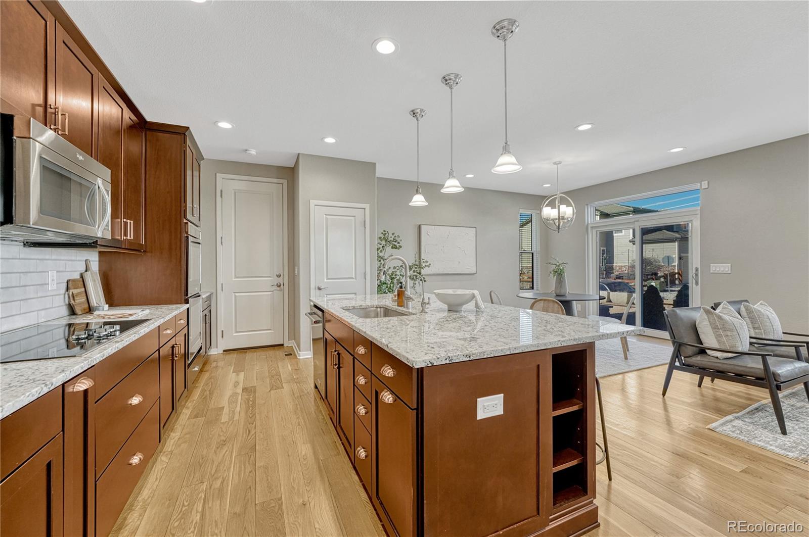 10122 Tall Oaks Street