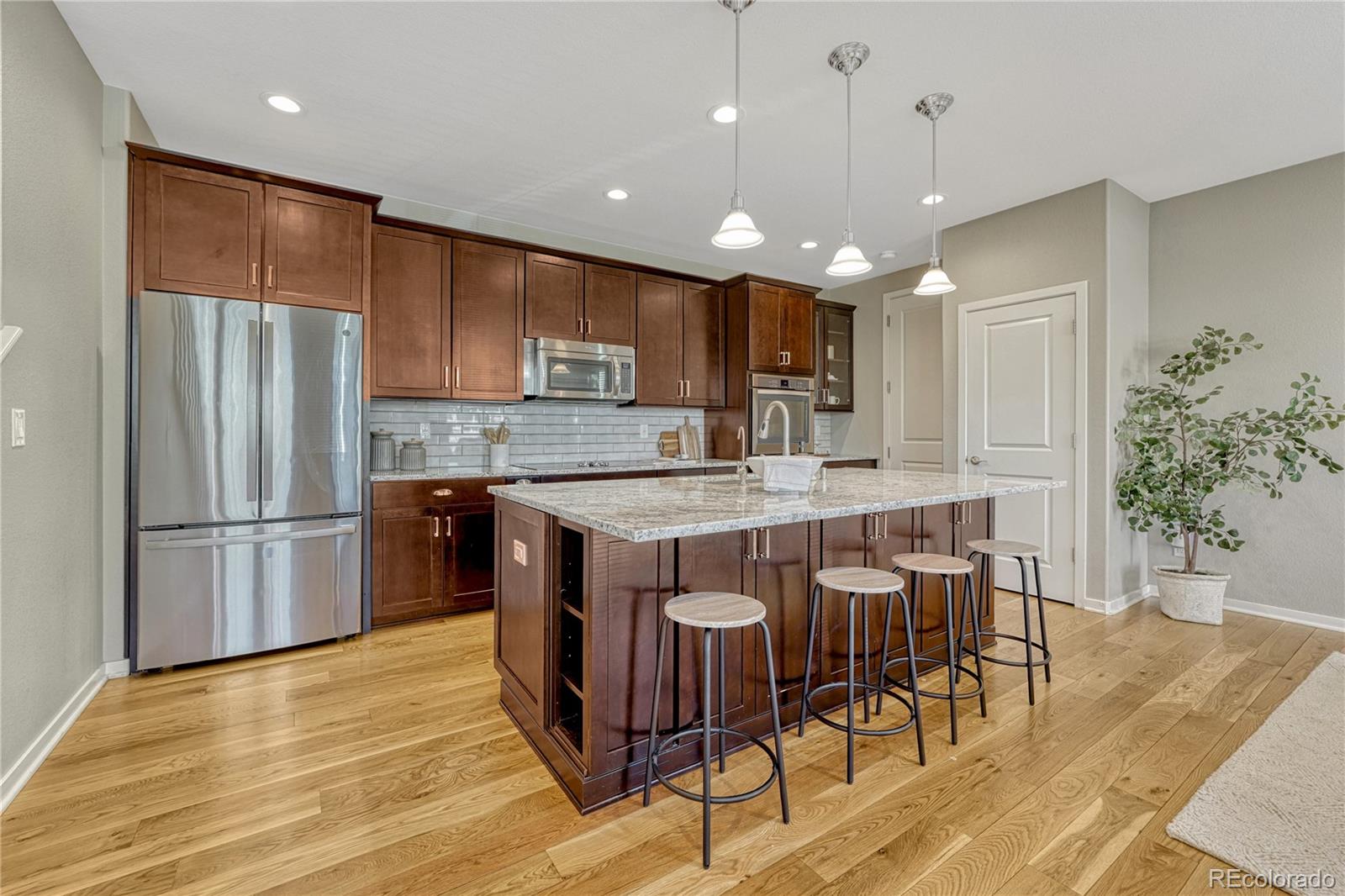 10122 Tall Oaks Street