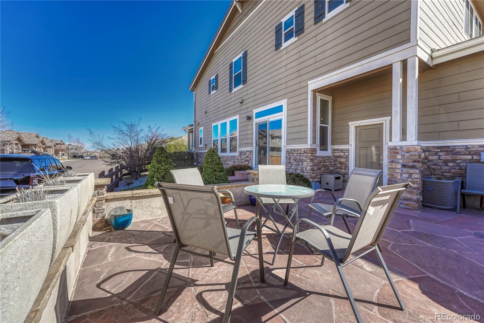 10122 Tall Oaks Street