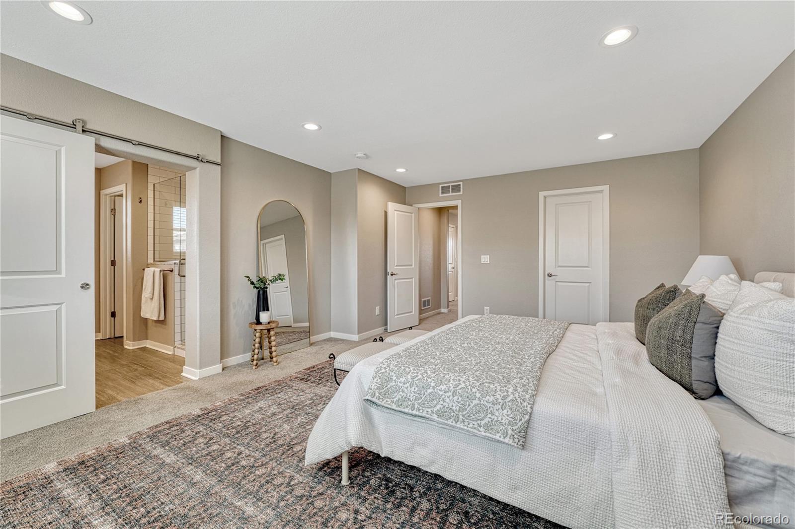 10122 Tall Oaks Street