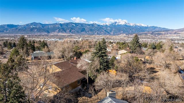 1320 Mount View Lane